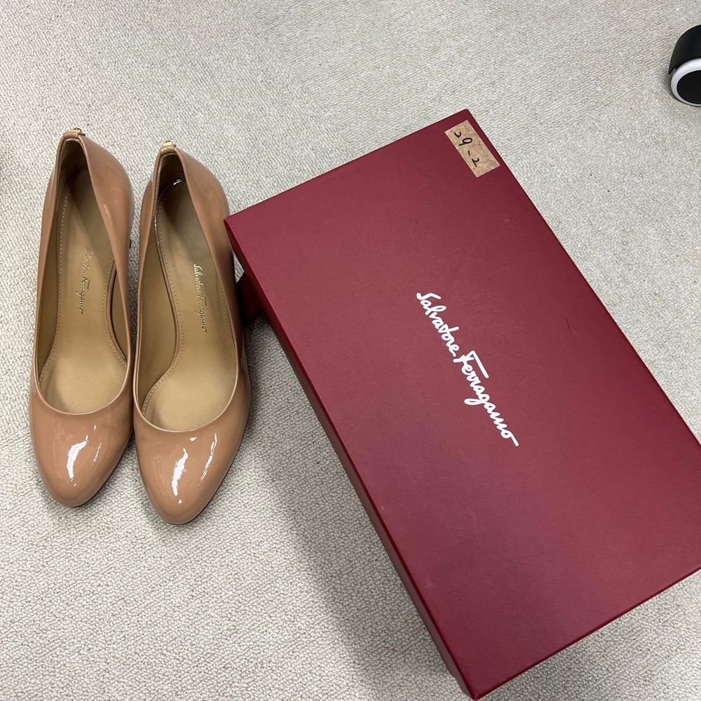 Salvatore Ferragamo Tan Leather Heels